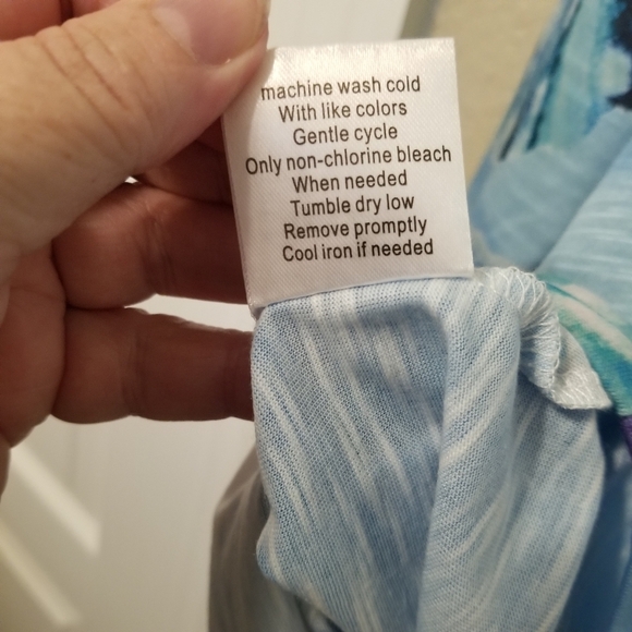 SUN BAY Womens Top size 2X   3/4 Sleeve Blue/White Beachy NWT - Picture 2 of 9